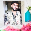 قاب عکس تخته شاسی با تصویر شهید مدافع حرم حمید سیاهکالی مرادی - یادت باشه