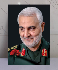 قاب شاسی شهید حاج قاسم سلیمانی طرح لباس نظامی