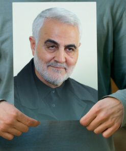 پوستر باکیفیت شهید حاج قاسم سلیمانی سرباز روح الله جنس گلاسه