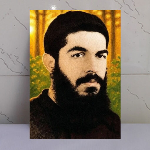 قاب شاسی شهید پهلوان ابراهیم هادی با ریش بلندقاب شاسی شهید پهلوان ابراهیم هادی با ریش بلند