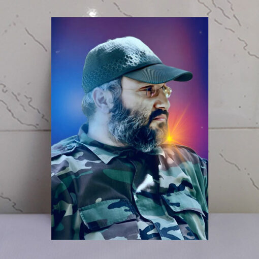 قاب شاسی عکس شهید حاج عماد مغنیه با کلاه معروف