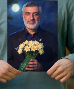 پوستر شهید حاجی زاده با دسته گل