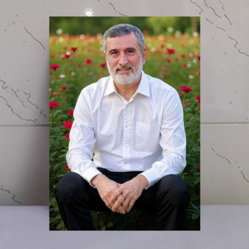 قاب شاسی سردار حاجی زاده در میان دشت و گل