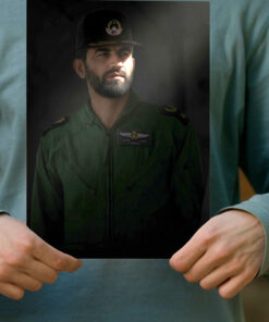 پوستر شهید عباس بابایی با نور زیبا