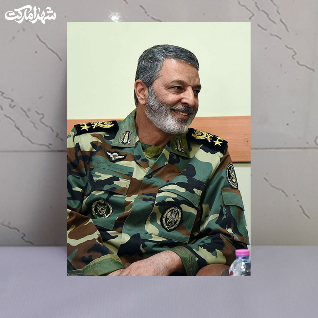 قاب شاسی شهید سید عبدالرحیم موسوی قاب شاسی شهید سید عبدالرحیم موسوی