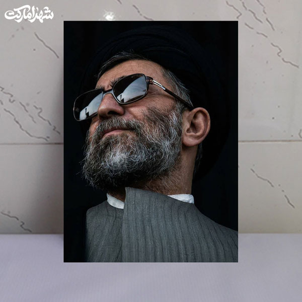 قاب شاسی تصویر رهبر شهید با عینک دودی قاب شاسی تصویر رهبر شهید با عینک دودی
