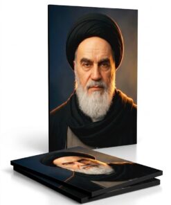 قاب شاسی امام خمینی(ره)‌ با شال و پیراهن مشکی