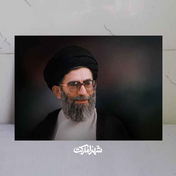 قاب شاسی پرتره زیبای رهبر شهید قاب شاسی پرتره زیبای رهبر شهید